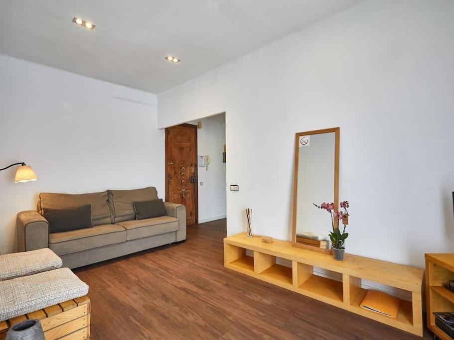 Bed&Bcn Arquimedes Barcelona Apartment Ngoại thất bức ảnh