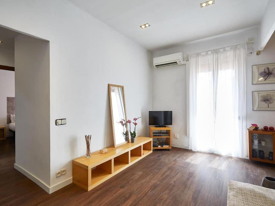 Bed&Bcn Arquimedes Barcelona Apartment Ngoại thất bức ảnh