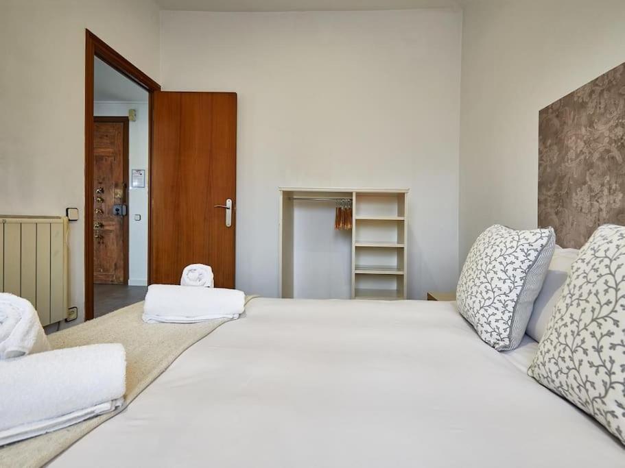 Bed&Bcn Arquimedes Barcelona Apartment Ngoại thất bức ảnh