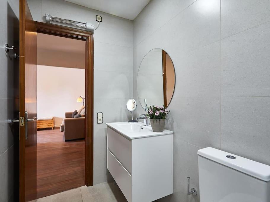 Bed&Bcn Arquimedes Barcelona Apartment Ngoại thất bức ảnh